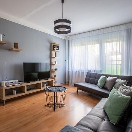 Center Home Apartman Orosháza Buitenkant foto