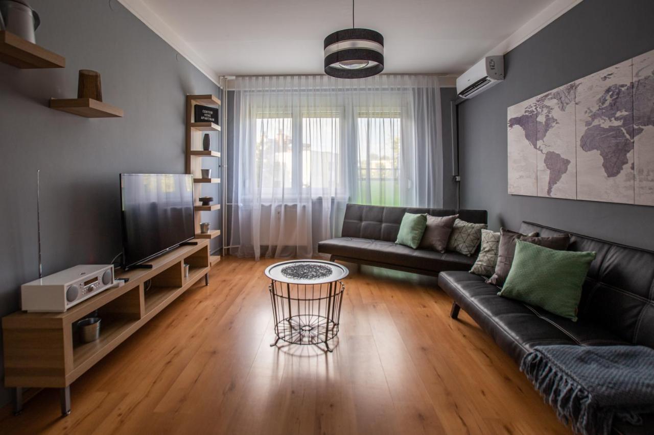 Center Home Apartman Orosháza Buitenkant foto